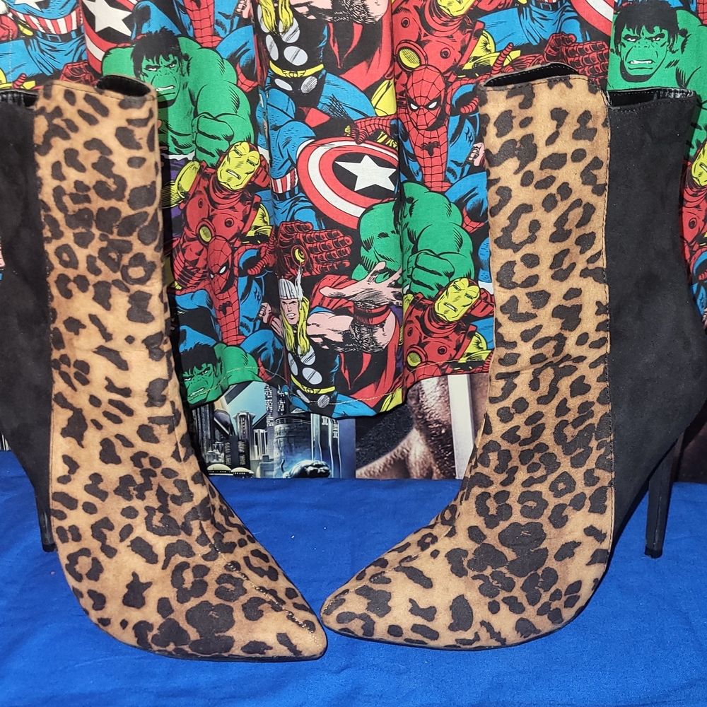 Leopard Print and Black Women's Boots Elegant Collection high Heel 7 1/2